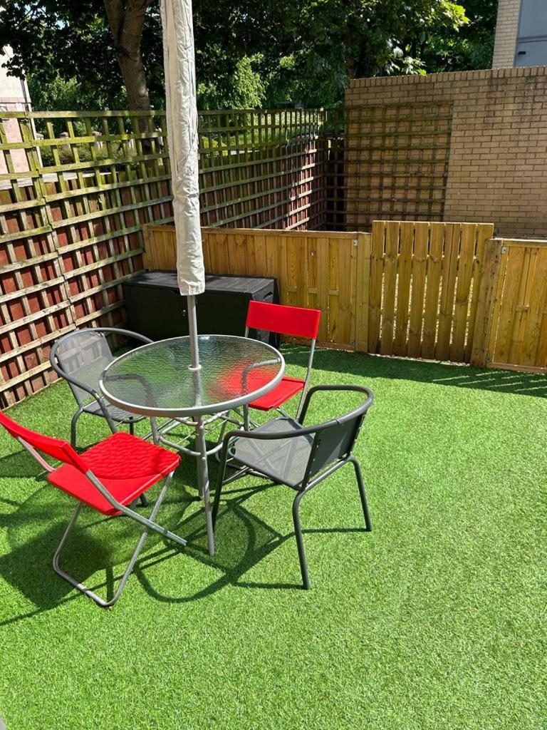 Cakemuir Detached House, 3 Bed, Free Parking &Private Garden Edimburgo Exterior foto